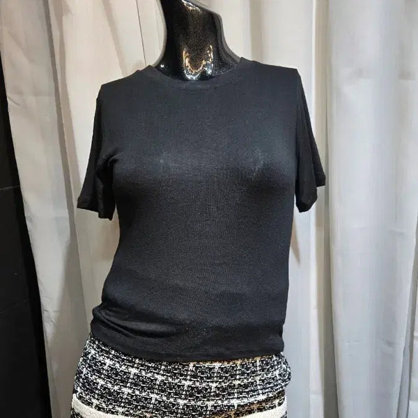 [BUNJANG] Black Cropped Short Sleeve T-Shirt / 크롭 부들 블랙 반팔