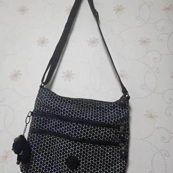 [BUNJANG] Kipling Crossbody Bag / 키플링 크로스가방