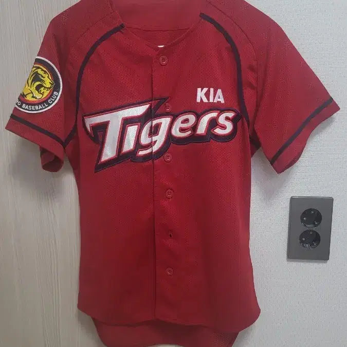 [BUNJANG] Kia Tigers Baseball Uniform Size 85 / 기아타이거즈 야구 유니폼 85