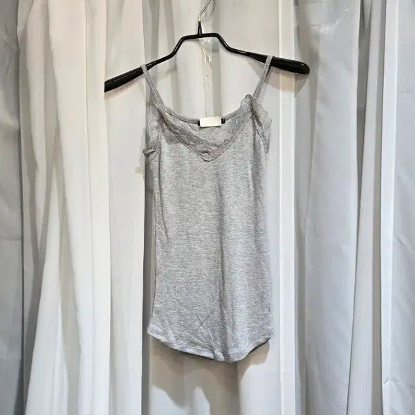 [BUNJANG] V-Neck Lace Tank Top / 밑단유 브이넥 앞레이스 그레이 나시