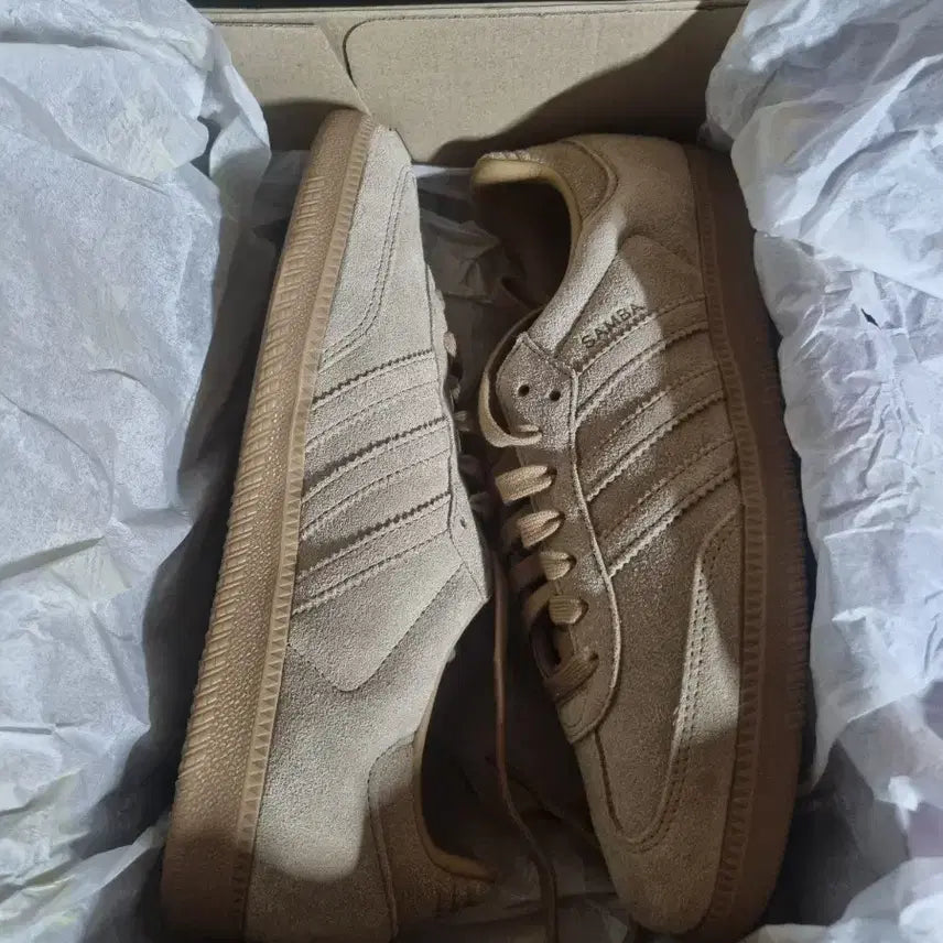 [BUNJANG] Adidas Samba OG Sand Strata Sneakers (285mm) / 아디다스 삼바 OG 샌드 스트라타 285