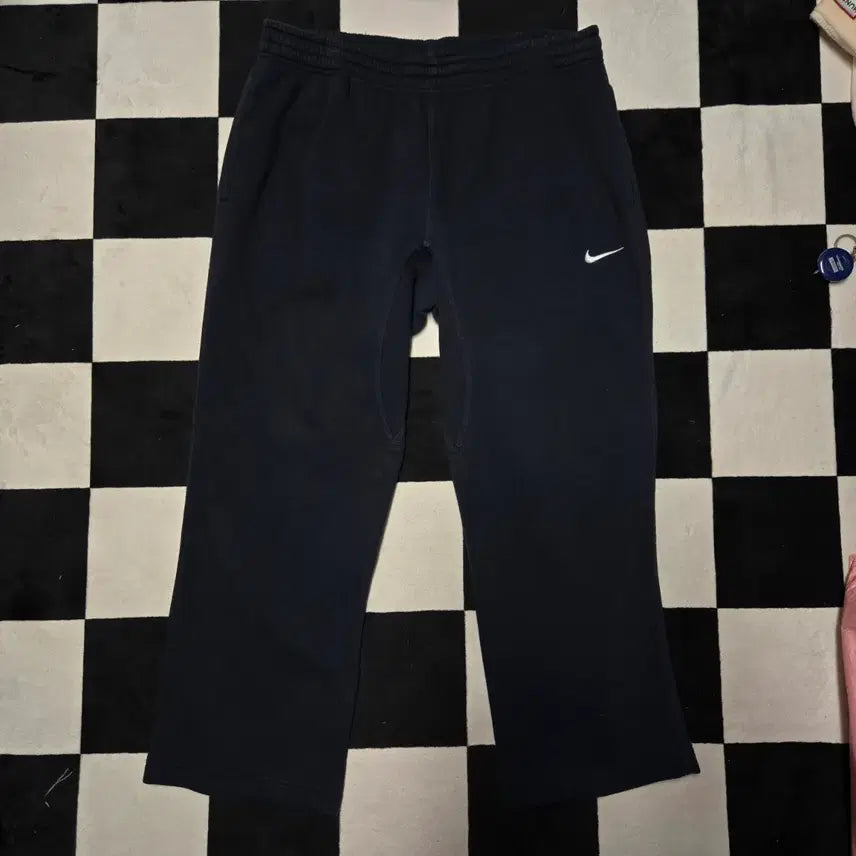 [BUNJANG] Nike Swoosh Logo Sweatpants Training Pants Black / [M] 나이키 스우시 로고 스웻팬츠 트레이닝 바지 블랙