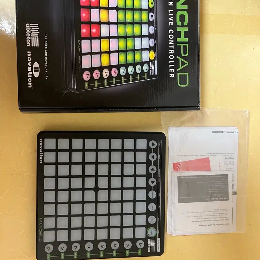 [BUNJANG] Novation Launchpad MK1 / 런치패드 구형 mk1 판매합니다