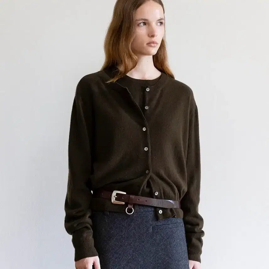 [BUNJANG] Suaamr Sono Cashmere Round Knit (Deep Khaki) / 수아마르 니트! 낫띵리튼 호와스 lfm 더바넷 리본빛 문달 에토스 엘보른