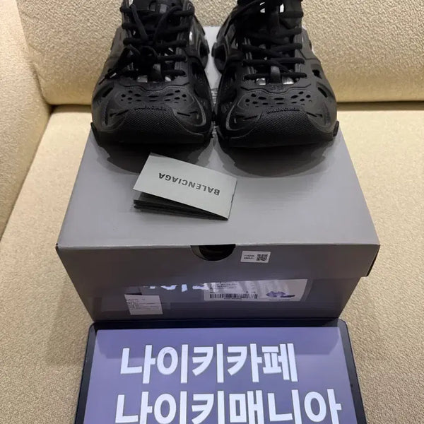 [BUNJANG] Balenciaga HD Lace-Up Sneakers Black / 발렌시아가 HD 레이스업 스니커즈 블랙(39)