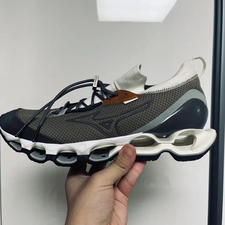[BUNJANG] Shutter x Mizuno Wave Prophecy Beta 265 / 셔터X미즈노 웨이브 프로페시 베타 265
