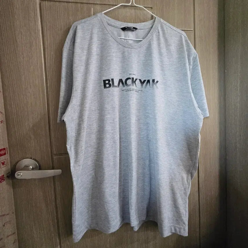 [BUNJANG] Blackyak Short-Sleeve T-Shirt Size 120 Gray / 블랙야크 반팔 티셔츠 그레이 사이즈 120