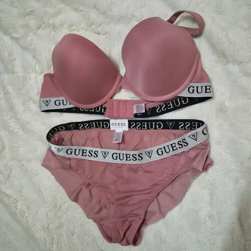 [BUNJANG] Guess Bra and Panty Set / 게스 브라 팬티 세트