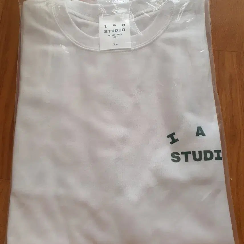 [BUNJANG] IAB Studio Logo T-Shirt XL White / IAB 스튜디오 반팔티 XL