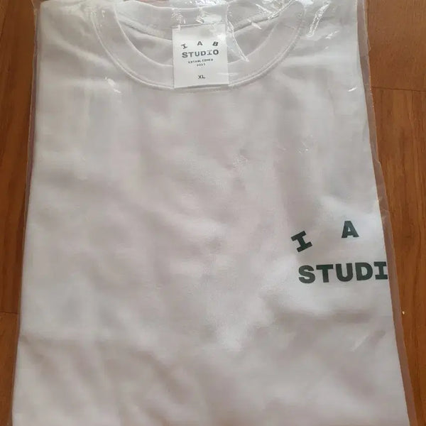 [BUNJANG] IAB Studio Logo T-Shirt XL White / IAB 스튜디오 반팔티 XL