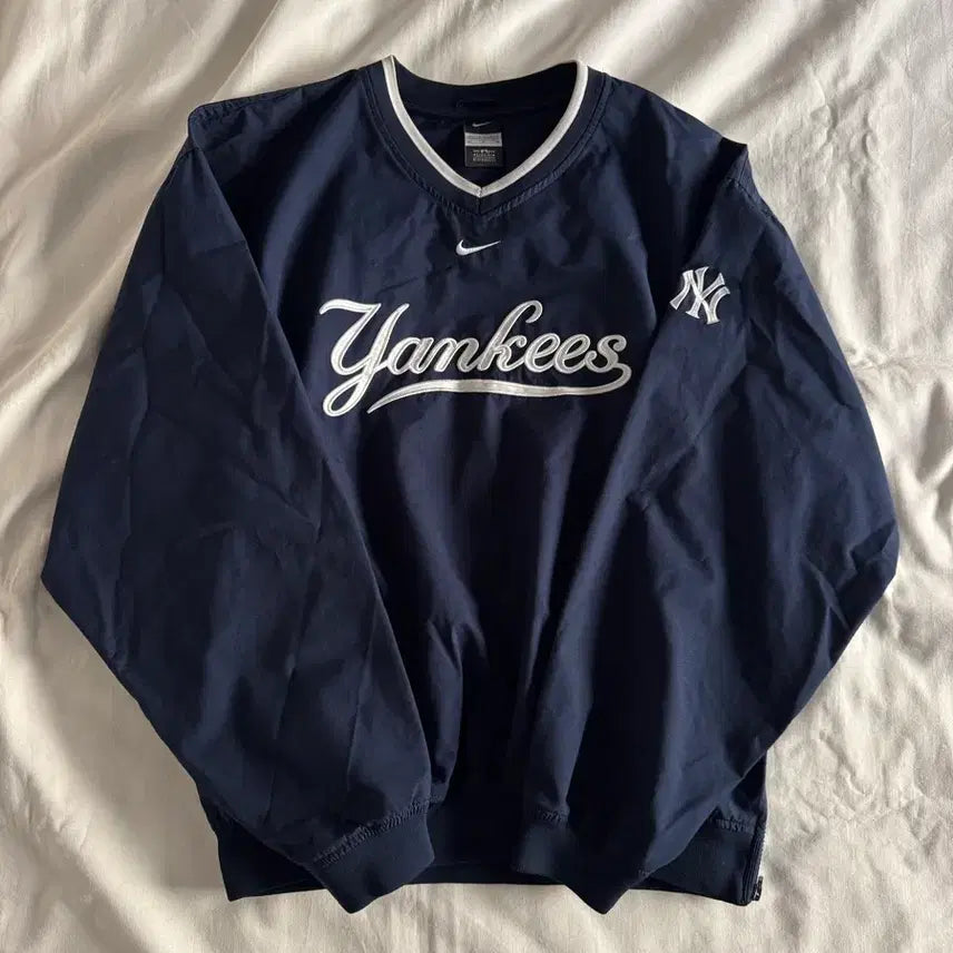 [BUNJANG] Nike New York Yankees Windbreaker Warm-up Pullover / [M] 나이키 뉴욕양키스 바람막이 웜업 풀오버