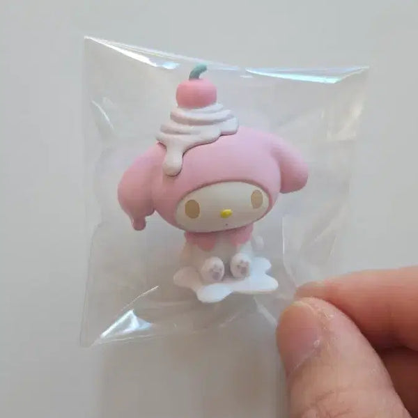 [BUNJANG] Sanrio My Melody Ice Cream Gacha Mascot / 마이멜로디 토로링마스코트 아이스크림 가챠