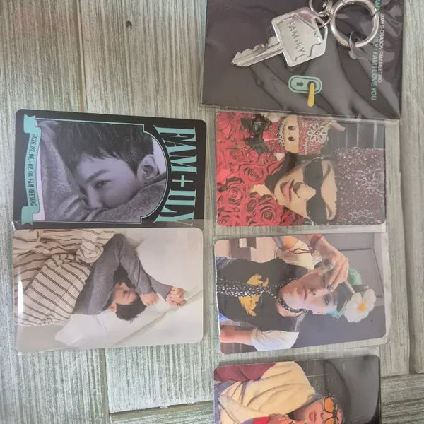 [BUNJANG] G-Dragon Daisy Bong & Goods Bundle Set / 급처)지디 데이지봉&굿즈들 일괄판매