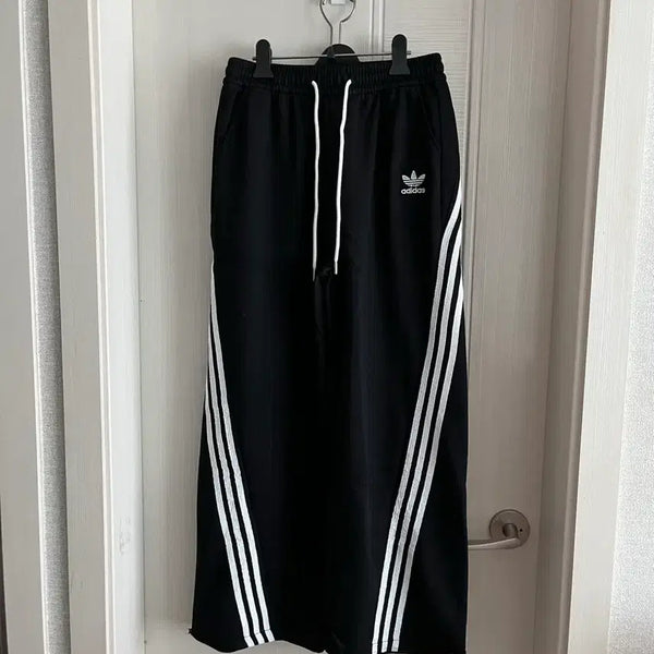 [BUNJANG] Adibas Training Pants / 아디면바지