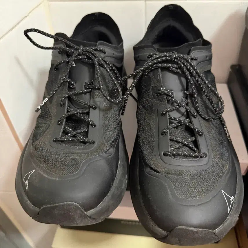 [BUNJANG] ROA Hiking Cila Boots Size 42 / 로아 하이킹 셀라 42사이즈