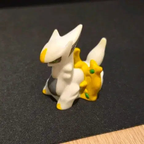 [BUNJANG] Pokemon Kids Finger Puppet Arceus Figure / 포켓몬키즈 손가락인형 아르세우스 피규어