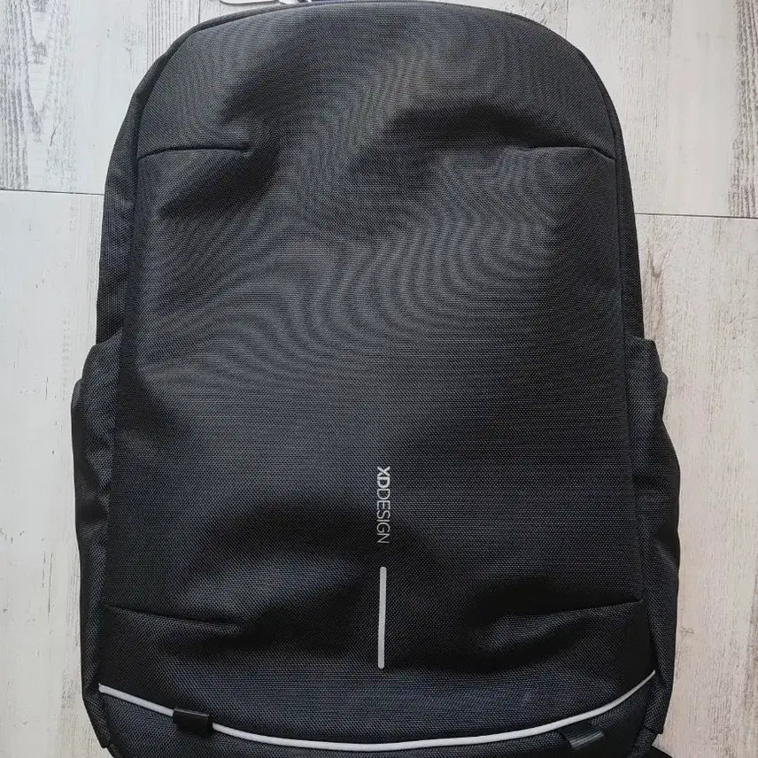 [BUNJANG] XDDESIGN Explore Anti-Theft Travel Backpack Black / XDDESIGN 엑스디디자인 익스플로어 도난방지 여행용 백팩 블랙[새것]
