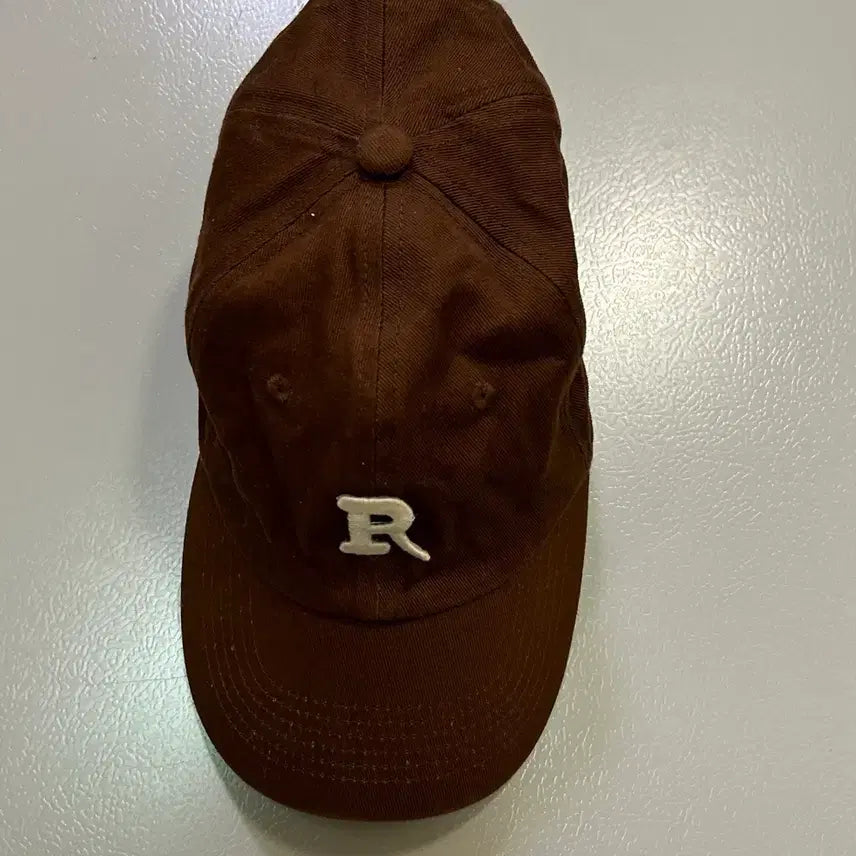 [BUNJANG] R Logo Ball Cap Brown / R 로고 볼캡 브라운