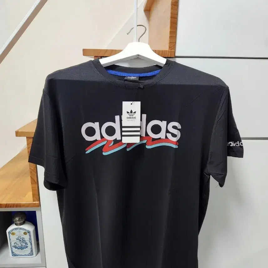 [BUNJANG] Adidas Wave Big Logo Cold-Touch T-Shirt (New) / [미착용&새제품/반택무료] L 아디다스 웨이브 빅로고 냉감 반팔티 여성 L/남성M블랙 택있는새상품