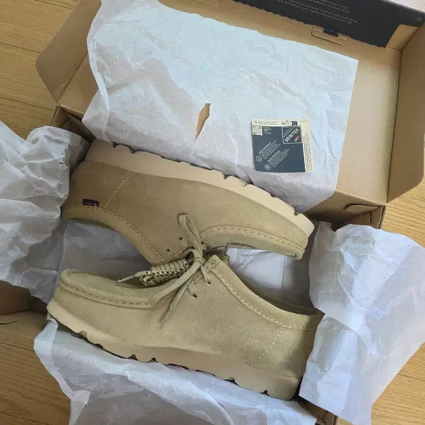 [BUNJANG] Clarks Wallabee GTX Maple Suede Shoes UK 8 / 클락스 왈라비 고어텍스 gtx 메이플 스웨이드 uk8 사이즈