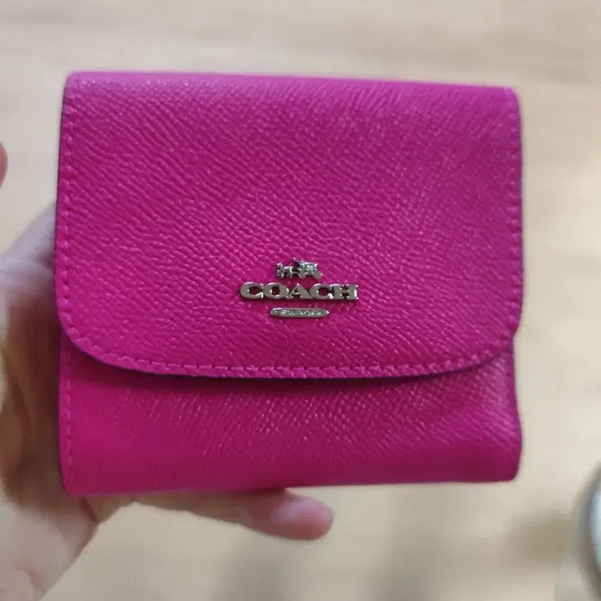 [BUNJANG] Coach Women's Trifold Wallet Hot Pink Authentic / 최종가격내림)코치 여성 3단 접이식 지갑 핫핑크 정품