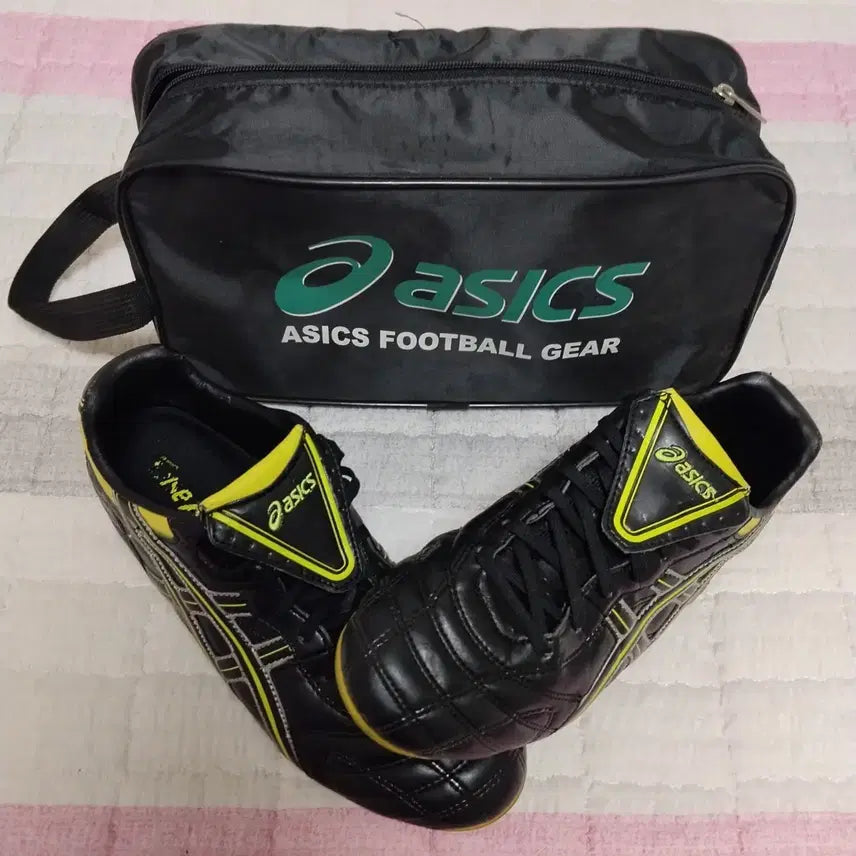 [BUNJANG] ASICS Soccer Cleats - Black, Size 270 / 아식스 축구화 270
