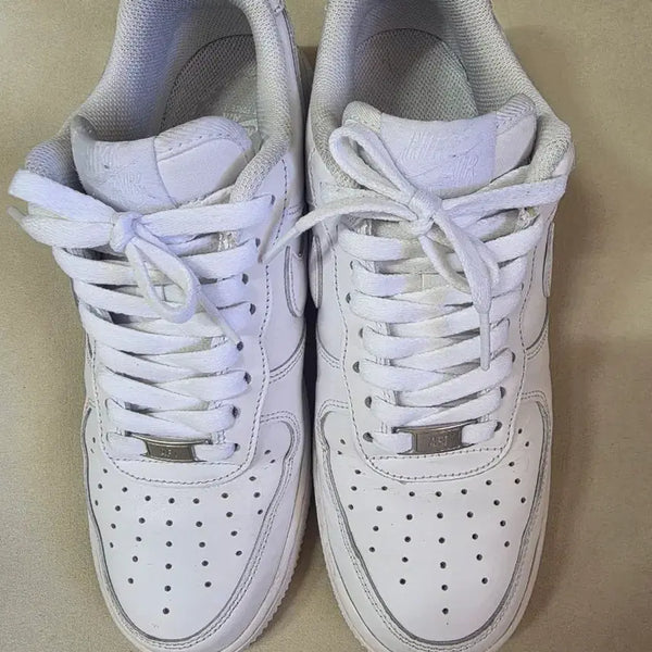 [BUNJANG] Nike Air Force 1 Low All White Sneakers / 나이키 에어포스 1 로우 올백 스니커즈