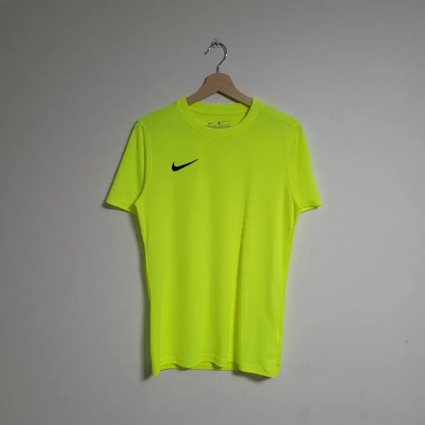 [BUNJANG] Nike Dri-FIT Neon Short Sleeve T-Shirt (Size S) / (S) NIKE 나이키 드라이핏 네온 형광 반팔 티셔츠
