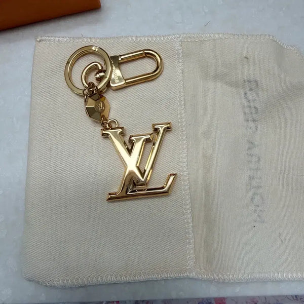 [BUNJANG] Louis Vuitton LV Gold Keyring / 루이비통 LV 키링 골드