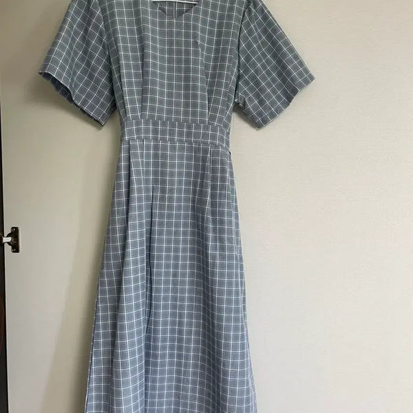 [BUNJANG] Checkered V-Neck Short-Sleeve Long Dress / 체크 패턴 브이넥 반팔 원피스