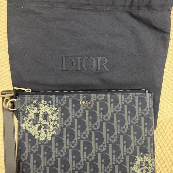 [BUNJANG] Dior x Denim Tears A5 Pouch Denim Blue / [새상품급/정품] 디올 x 데님 티어스 A5 파우치 데님 블루 디올 오블리크 피스 사인 디올 티어스