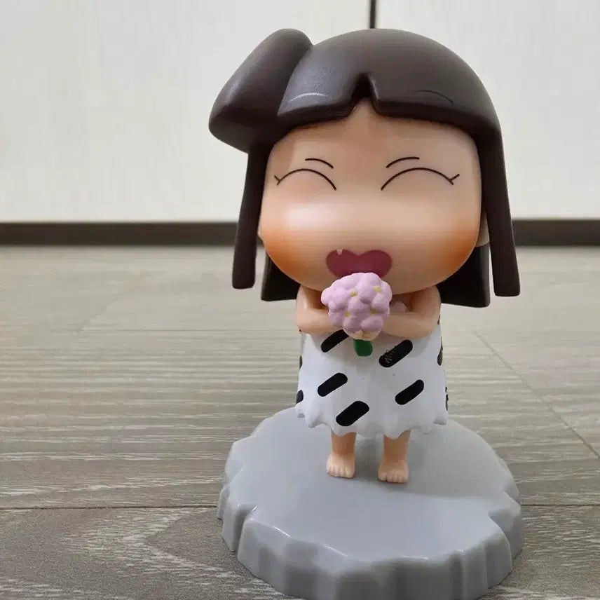 [BUNJANG] Crayon Shin-chan Primitive Era Suzy Figure / 짱구 원시시대 수지 팝니다