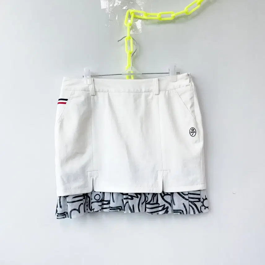 [BUNJANG] Castelbajac Women's Golf Lace Skirt Pants 26 / 까스텔바작 여성골프 레이스치마바지 26 진스센스