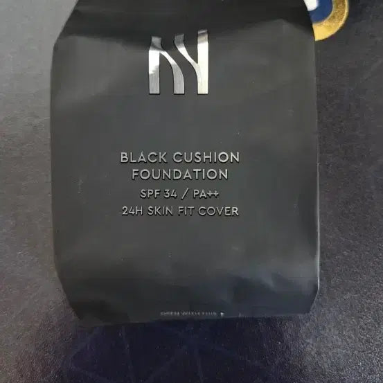 [BUNJANG] Hera Black Cushion Refill 17C Petal Ivory / 헤라 블랙 쿠션 리필 17C 페탈 아이보리