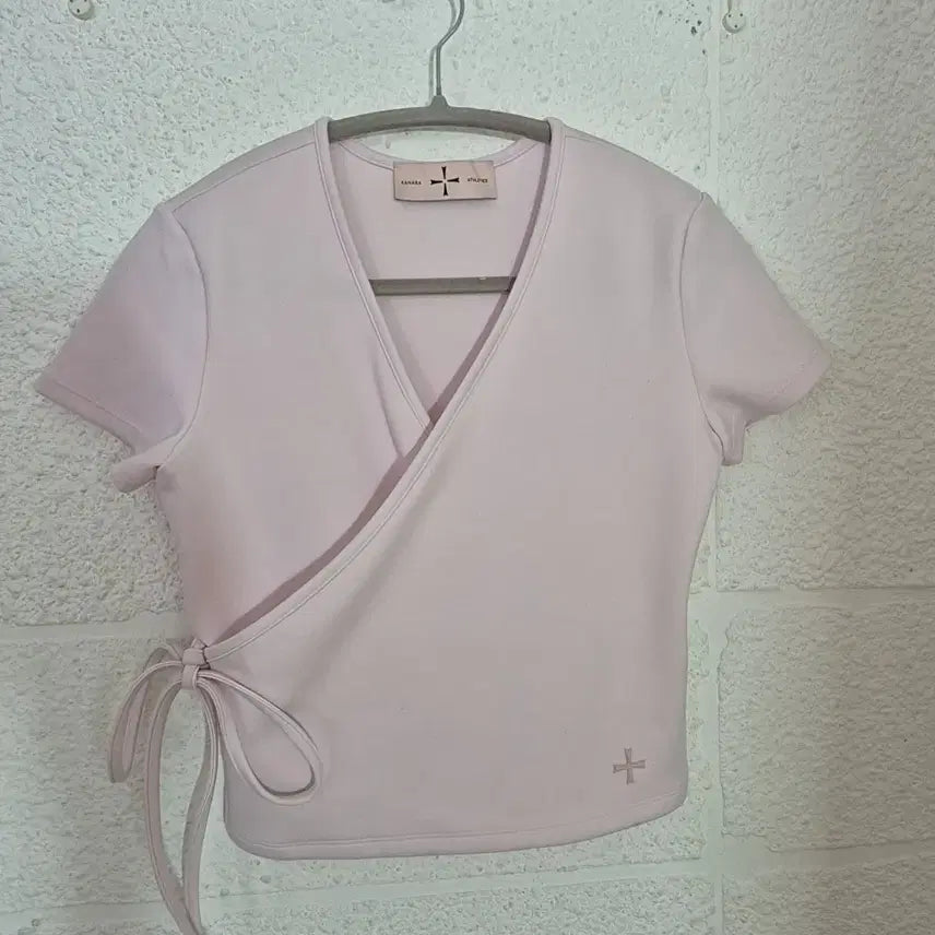 [BUNJANG] Kahara Athletic Lab Cropped T-Shirt Pink / 카하라 에슬레틱 랩 크롭티 핑크