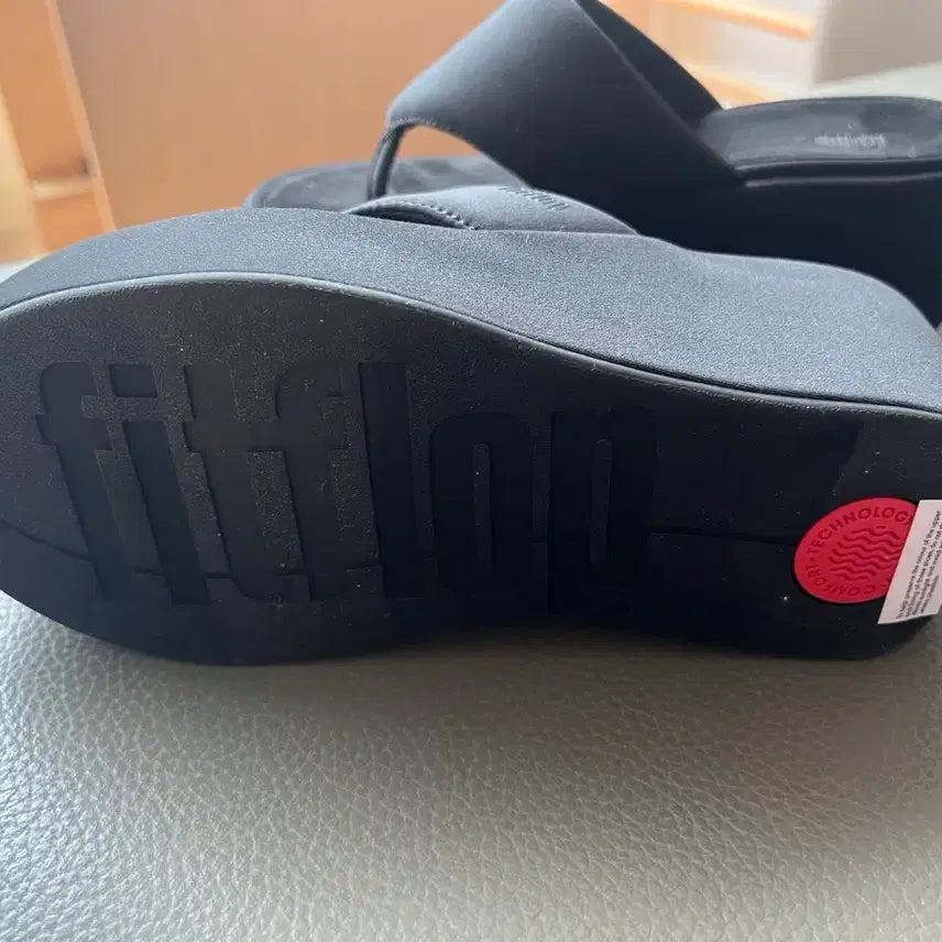 [BUNJANG] Fitflop Black Cushioning Flip-Flops / 핏플랍블랙푹신쪼리