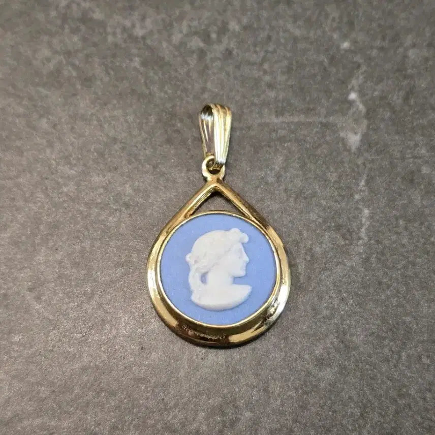 [BUNJANG] Wedgwood Jasperware Blue Cameo Necklace Pendant / 영국 웨지우드 재스퍼웨어 블루 카메오 목걸이 팬던트