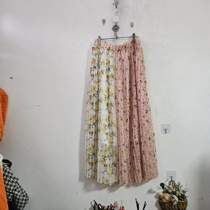 [BUNJANG] Flower Pattern Long Pleated Skirt / 플라워 패턴 롱 플리츠 스커트