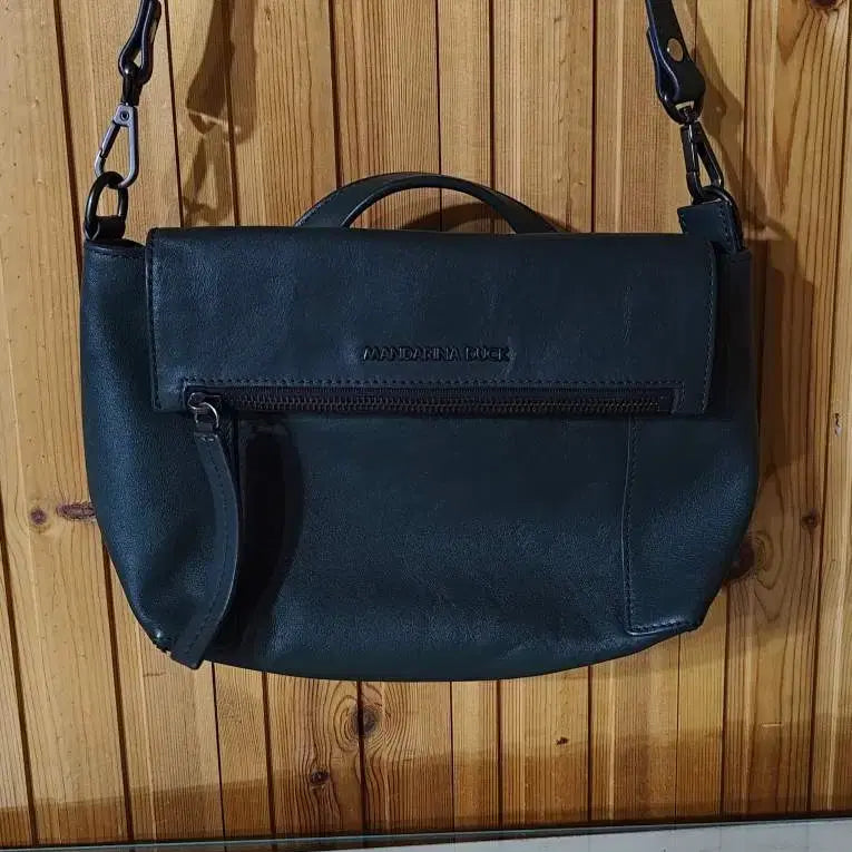[BUNJANG] Mandarinaduck Mini Crossbody Bag Khaki / 만다리나덕 미니 크로스백 어라운드집 카키