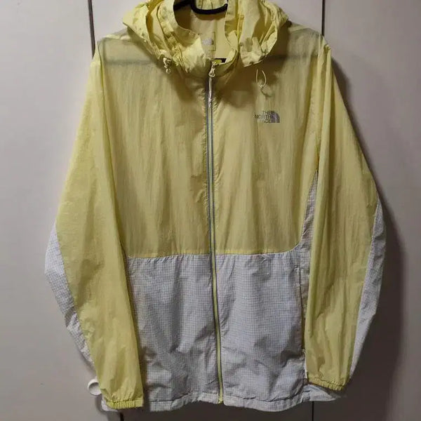 [BUNJANG] The North Face Women's Lightweight Windbreaker Hiking Jacket / 88~99 여성빅사이즈 노스페이스 경량 바람막이 등산복