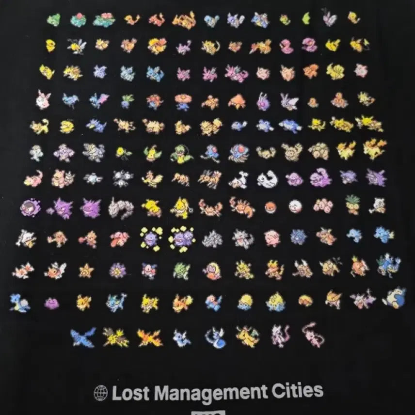 [BUNJANG] LMC x Pokémon 1st Gen Collaboration Pixel Art 151 All-Over Print T-Shirt XL / LMC x 포켓몬 1세대 콜라보 픽셀 아트 151마리 도감 티셔츠 XL