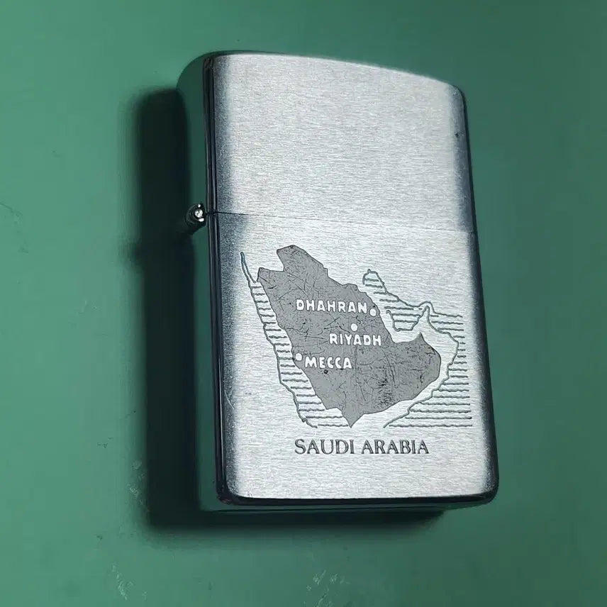 [BUNJANG] Zippo Lighter 1981 Saudi Arabia Map Engraved Authentic / 지포 라이터 정품,1981년사우디아라비아 지도 각인