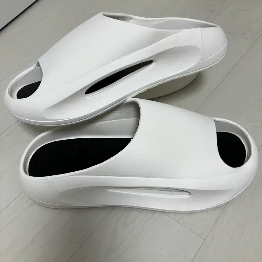 [BUNJANG] Cushioned Open-Toe Slip-On Slippers (New) / 젤리같은쿠션좋은앞 옆트임슬리퍼일괄(새상품)