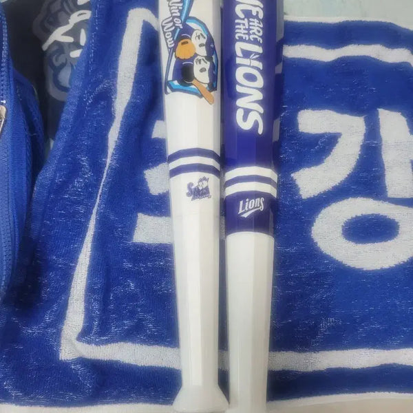 [BUNJANG] Samsung Lions Cheering Rod (Fu Bao Collaboration Ver.) / 삼성 라이온즈 응원봉 (푸바오 콜라보 ver.)