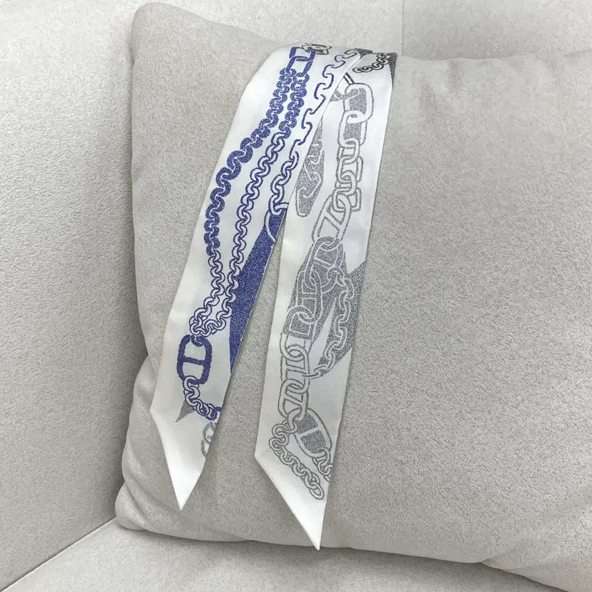 [BUNJANG] Hermès Twilly Boucles et Maillons Blanc Silk Scarf / 새상품] 에르메스 트윌리 Boucles et Maillons 블랑 H064367S