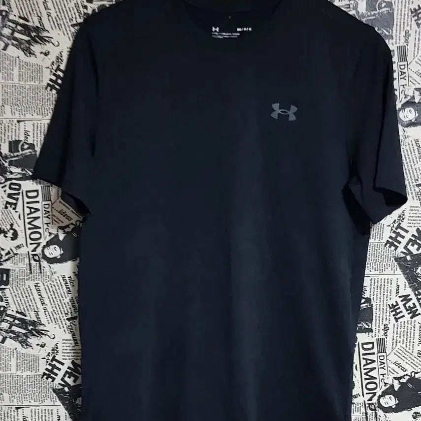 [BUNJANG] Under Armour T-Shirt Size 100 / 언더아머 반팔티 사이즈100