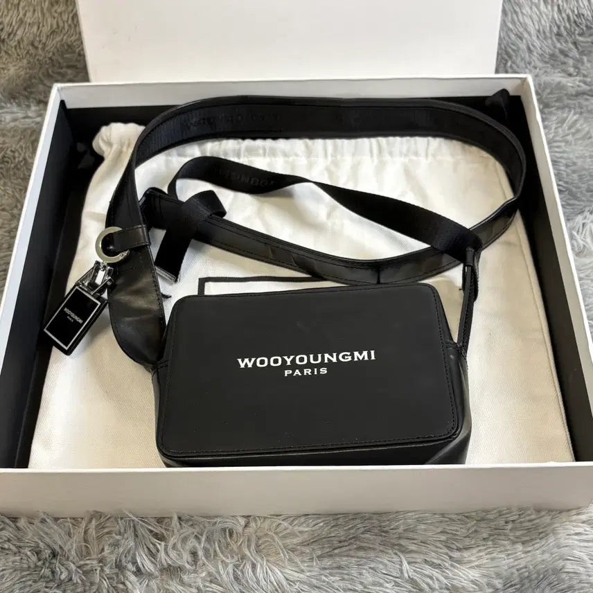 [BUNJANG] Wooyoungmi Square Mini Crossbody Bag / [정품,풀구성] 우영미 스퀘어 미니 크로스백