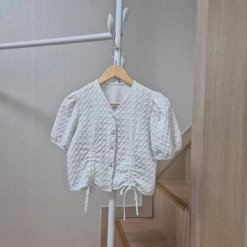 [BUNJANG] Puff Sleeve Shirring Blouse - White / 퍼프소매 셔링 블라우스 화이트
