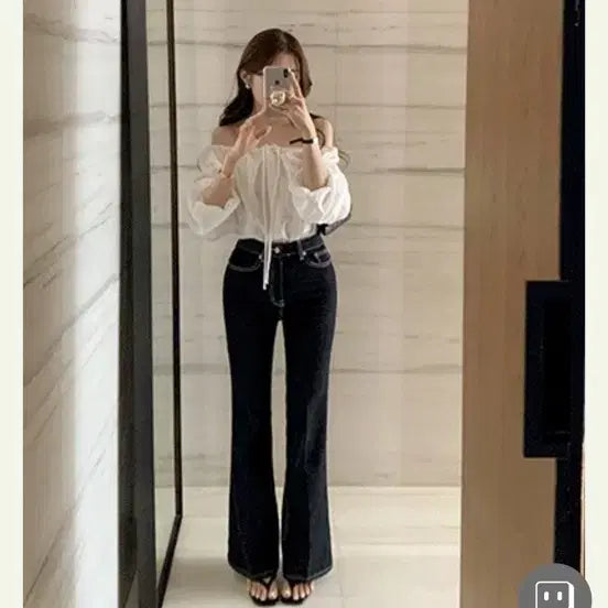 [BUNJANG] Modern Robe Bern White Stitch Bootcut Denim XS Long / 모던로브 베른 화이트 스티치 부츠컷 데님 xs롱