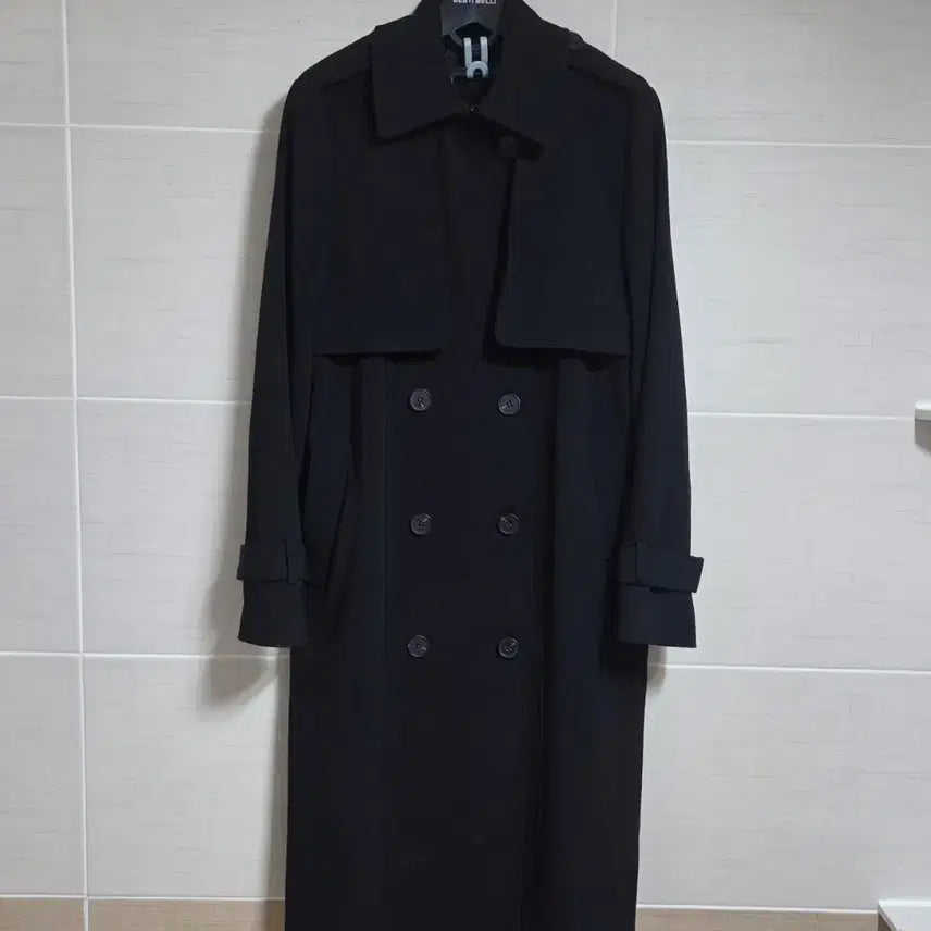 [BUNJANG] Classic Black Double-Button Trench Coat / 기본 블랙 트렌치코트